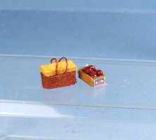 Picnic Basket & Crate of Apples 1:48 Scale