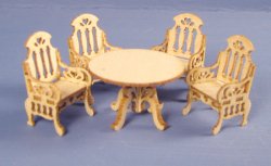 Q250 Garden Table & 4 Chairs Kit