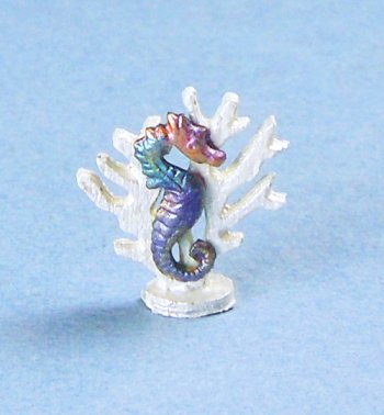 Q686N Seahorse Coral Sculpture